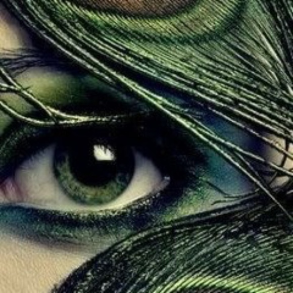 Meet your Posher, Carol - Picture 1 of 1